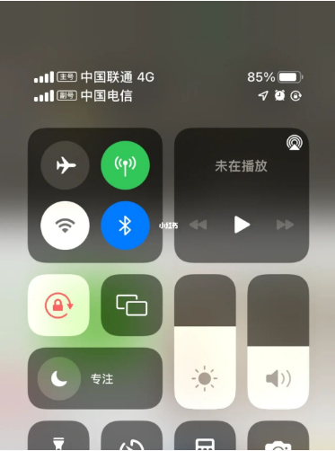 西城苹果手机维修分享iPhone双卡信号解决办法 