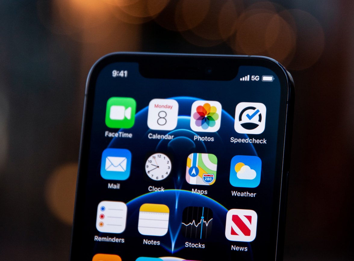 西城苹果手机维修分享为什么 iPhone 12 在冬季会自动关机 