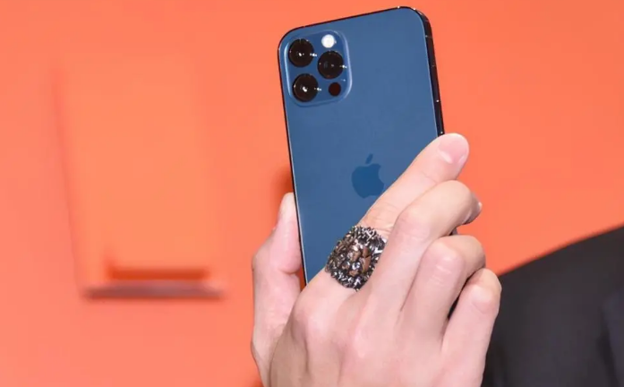 西城苹果手机维修分享iPhone12系列重启方法教程 